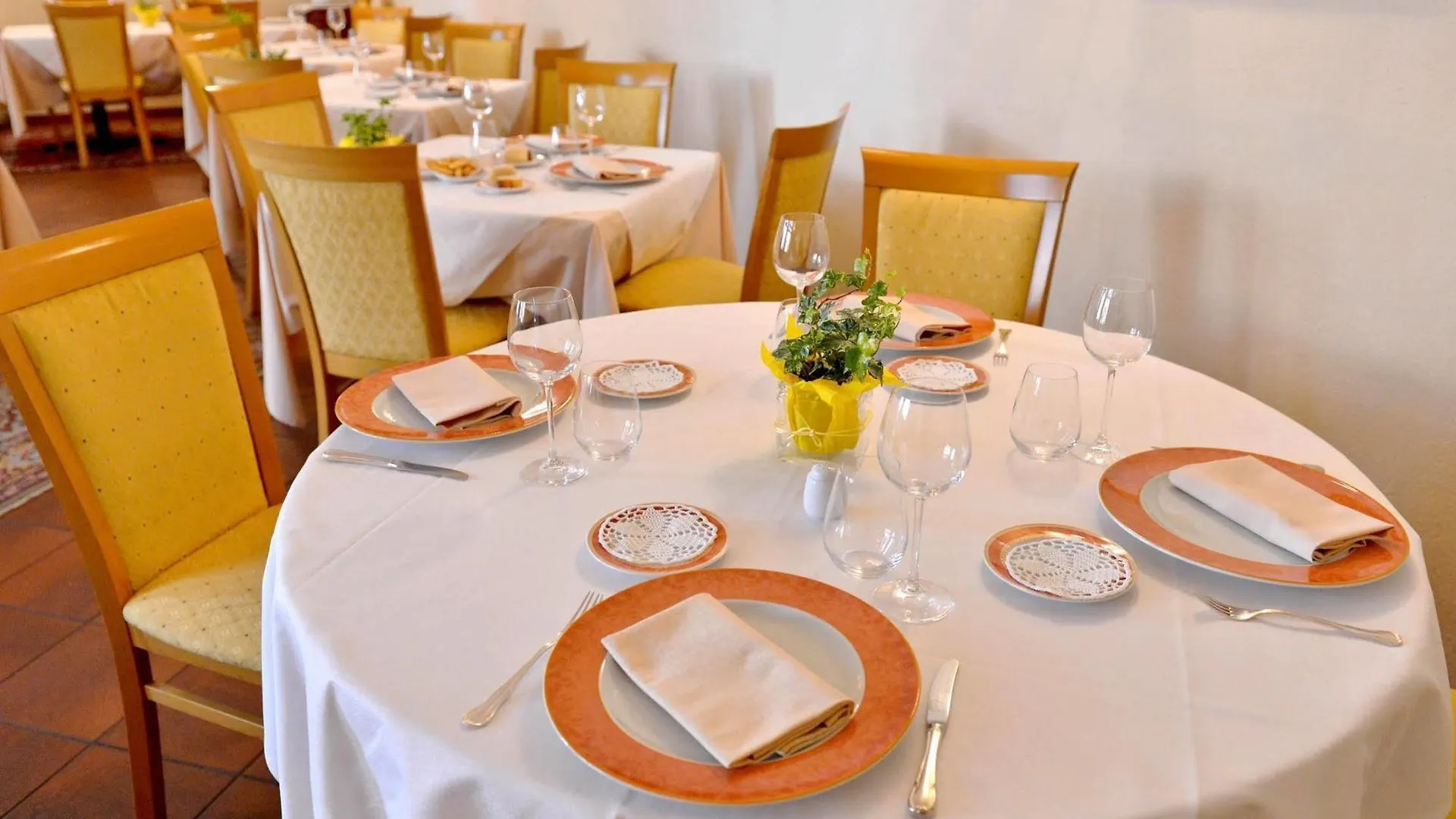 Albergo Ristorante Della Torre Trescore Balneario Hotel